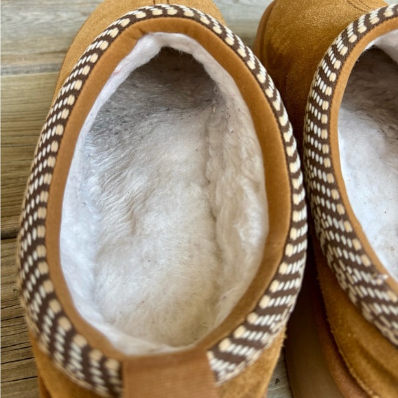 Koolaburra by UGG Women’s Burree Platform Shoe - Picture 7 of 8